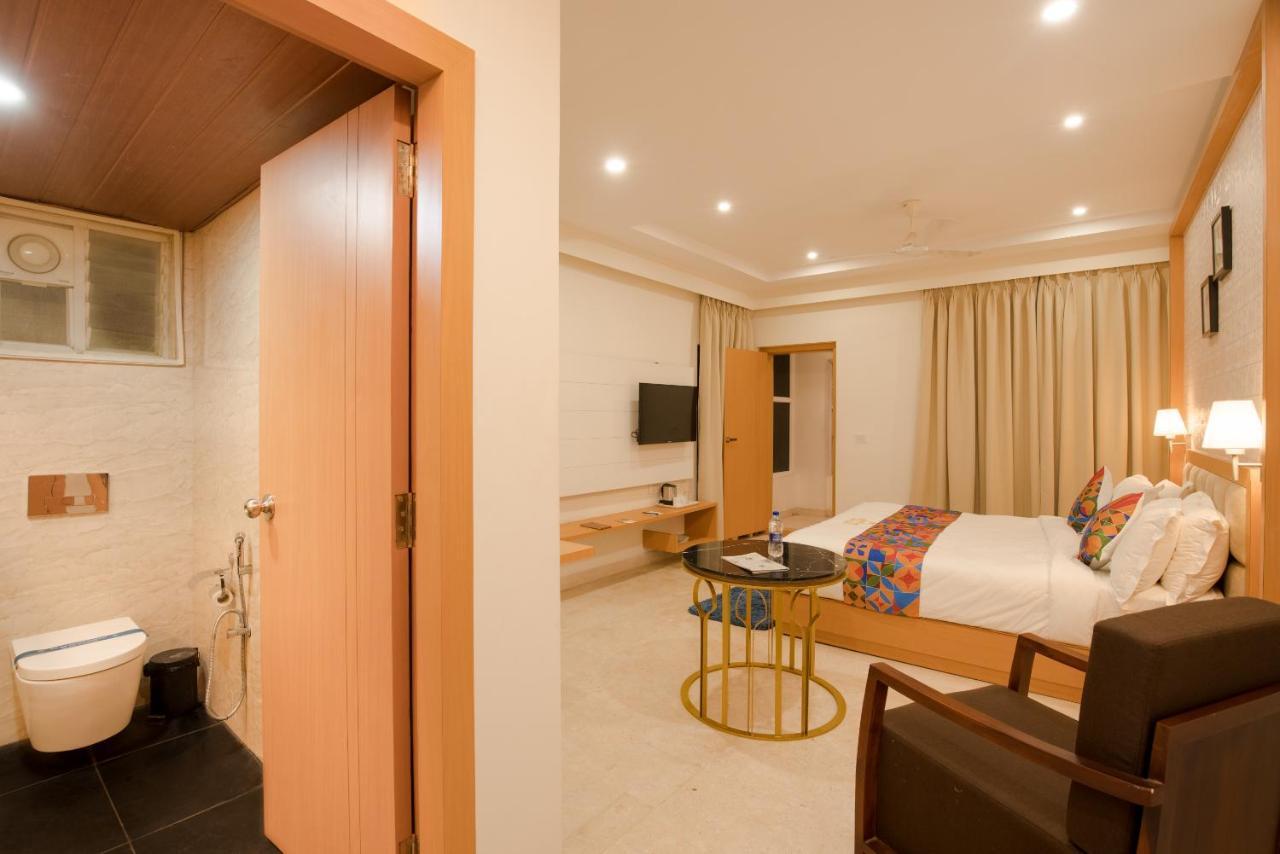 Kvr Capitol Suites Vijayawāda Zewnętrze zdjęcie